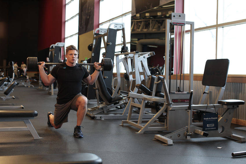 Barbell Walking Lunge - Bitiş Pozisyonu