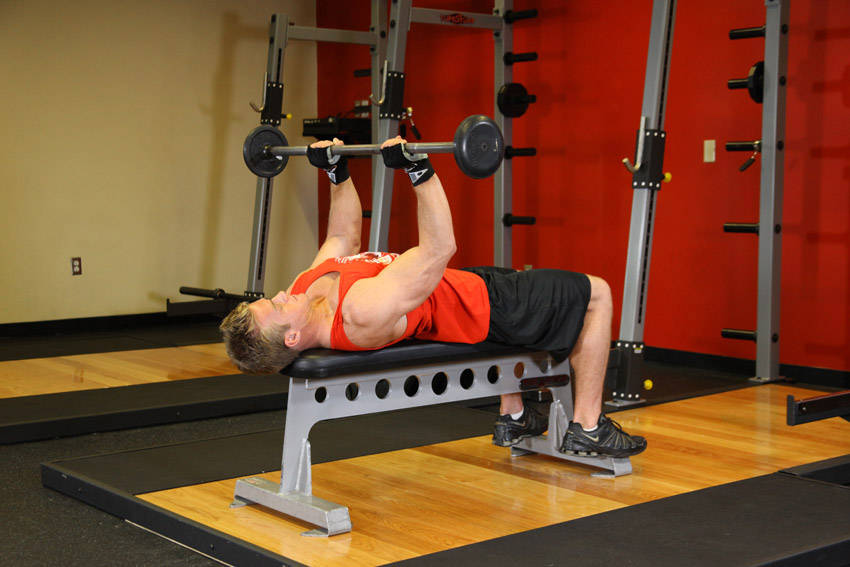 Bent-Arm Barbell Pullover - Bitiş Pozisyonu