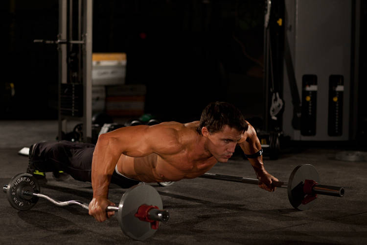 Bodyweight Flyes - Bitiş Pozisyonu