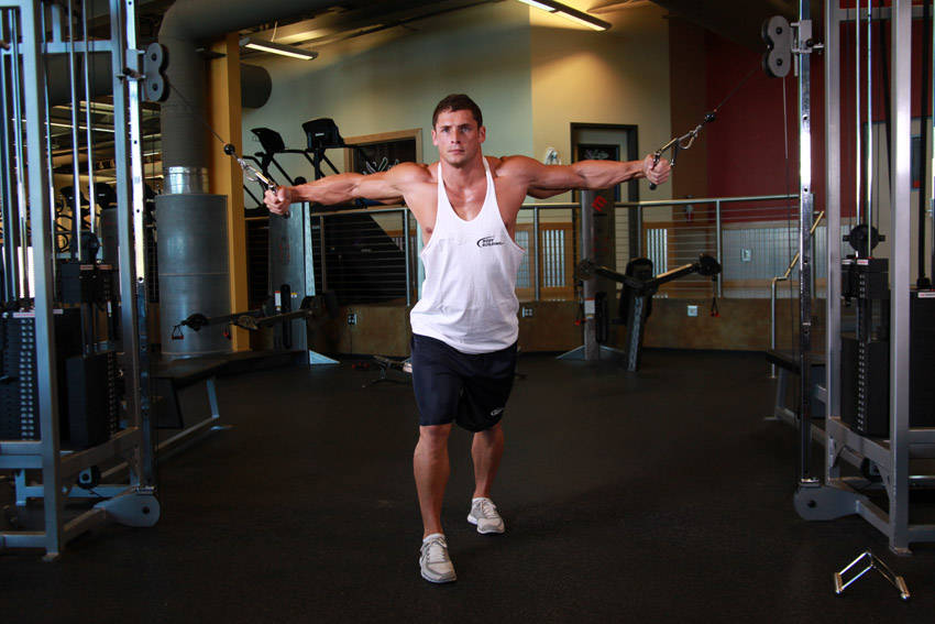 Cable Crossover - Başlangıç Pozisyonu