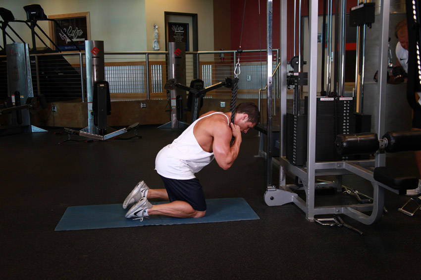 Cable Crunch - Başlangıç Pozisyonu