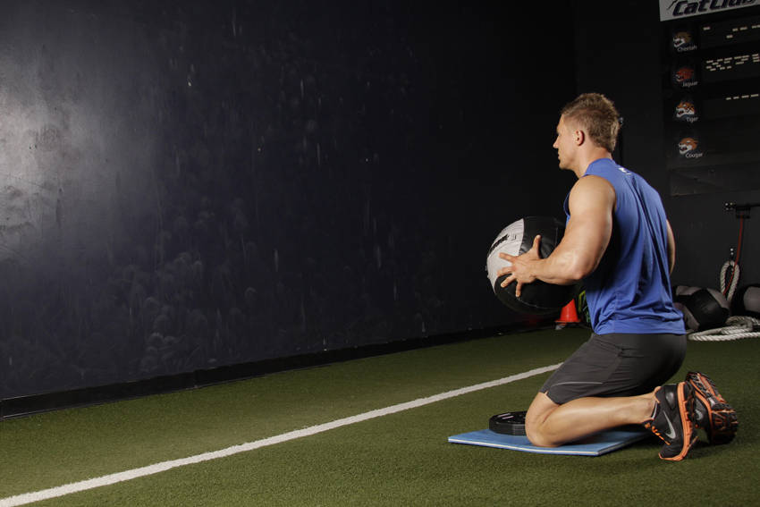 Chest Push (multiple response) - Başlangıç Pozisyonu