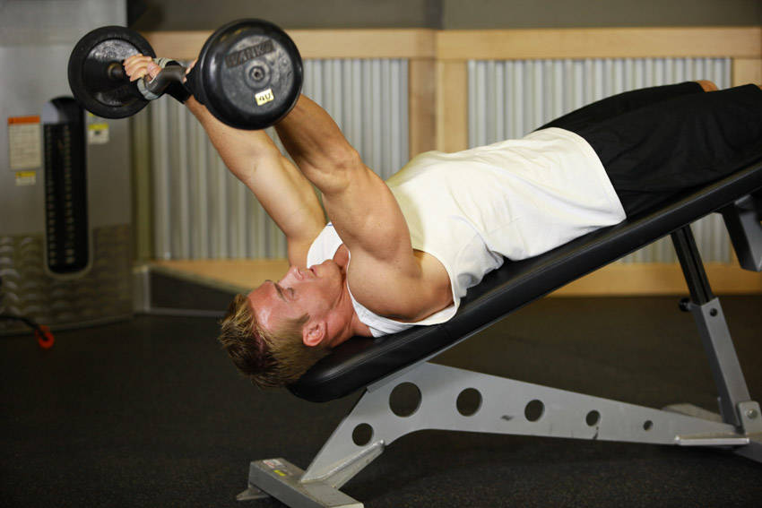 Decline EZ Bar Triceps Extension - Başlangıç Pozisyonu