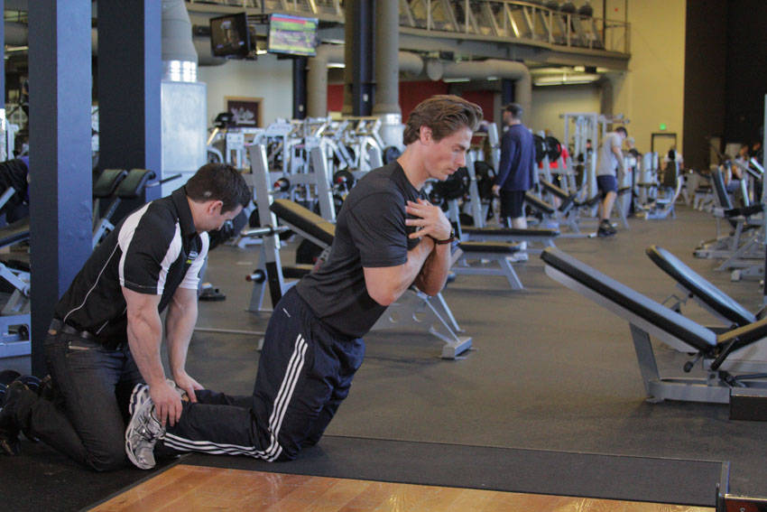 Floor Glute-Ham Raise - Bitiş Pozisyonu