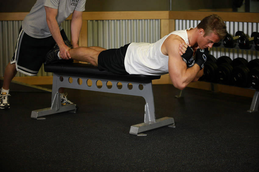 Hyperextensions With No Hyperextension Bench - Bitiş Pozisyonu