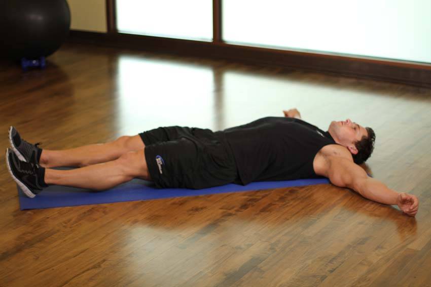 Knee Across The Body - Başlangıç Pozisyonu