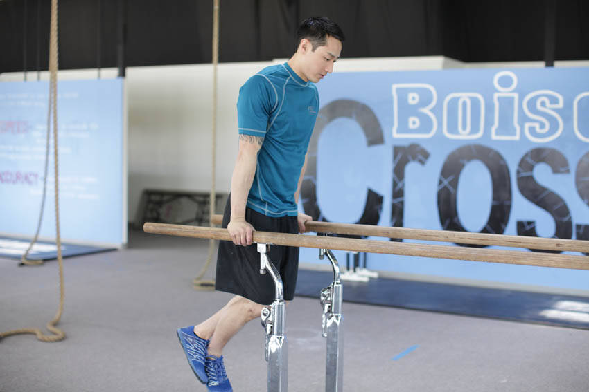 Parallel Bar Dip - Bitiş Pozisyonu