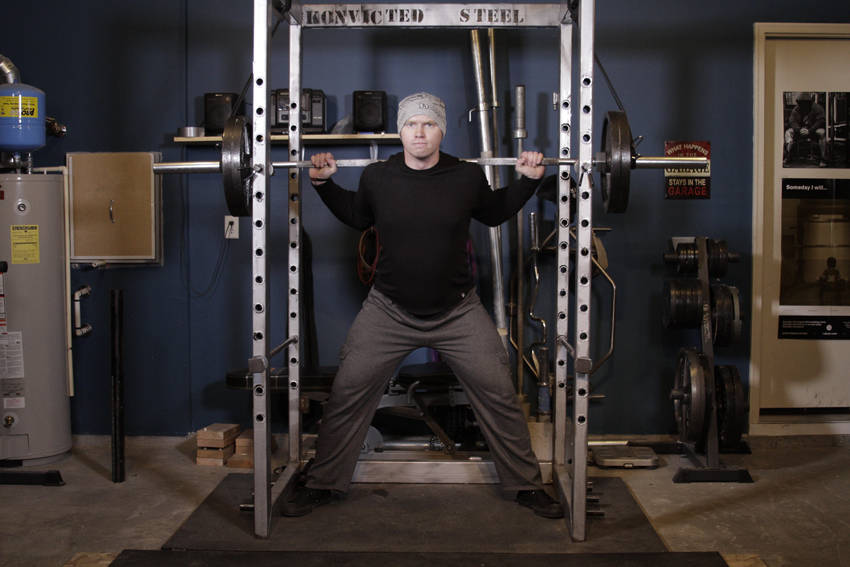 Reverse Band Power Squat - Başlangıç Pozisyonu