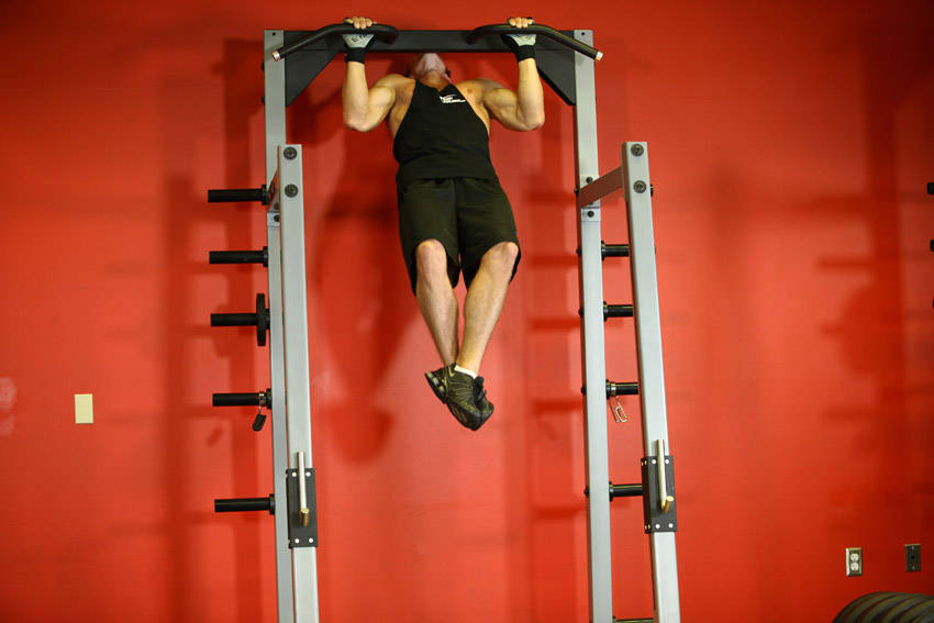 Rocky Pull-Ups/Pulldowns - Bitiş Pozisyonu