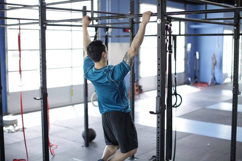 Scapular Pull-Up - Bitiş Pozisyonu