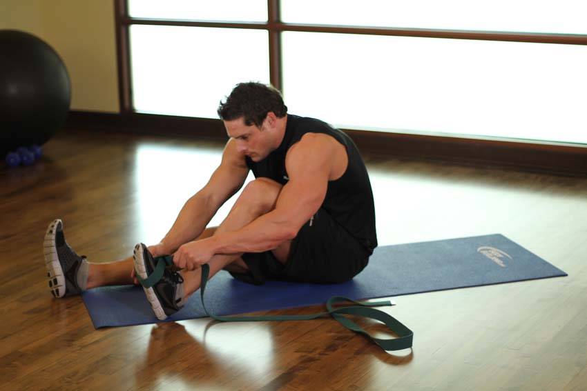Seated Hamstring and Calf Stretch - Başlangıç Pozisyonu
