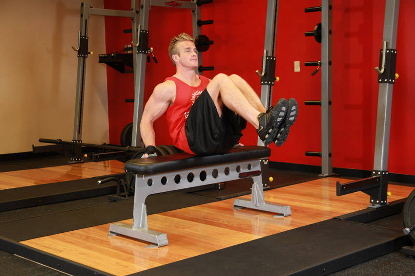 Seated Leg Tucks - Başlangıç Pozisyonu
