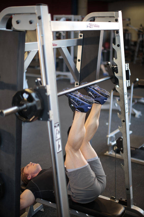Smith Machine Hip Raise - Başlangıç Pozisyonu