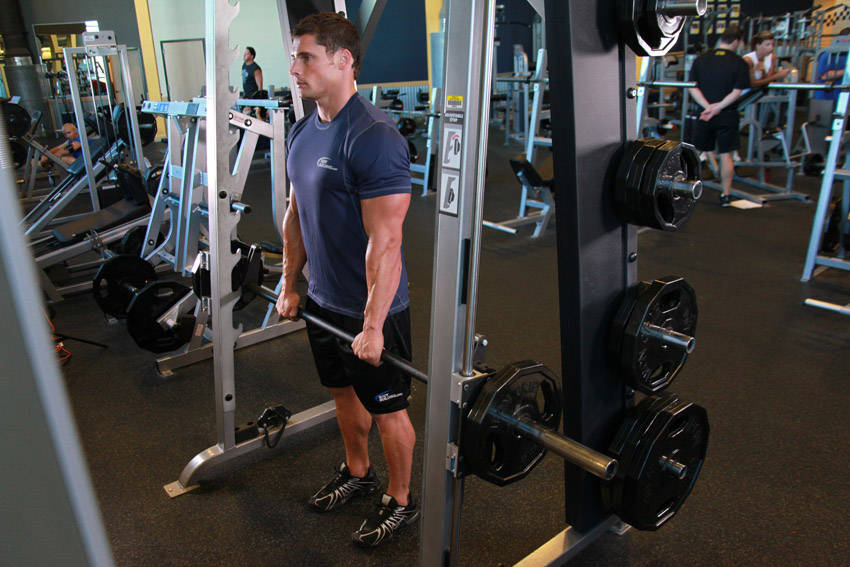 Smith Machine Stiff-Legged Deadlift - Bitiş Pozisyonu