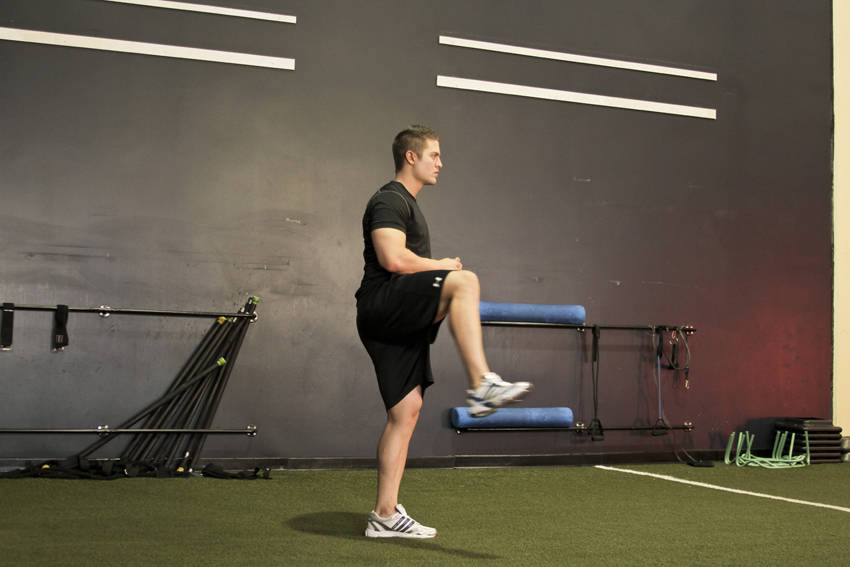 Standing Hip Circles - Bitiş Pozisyonu