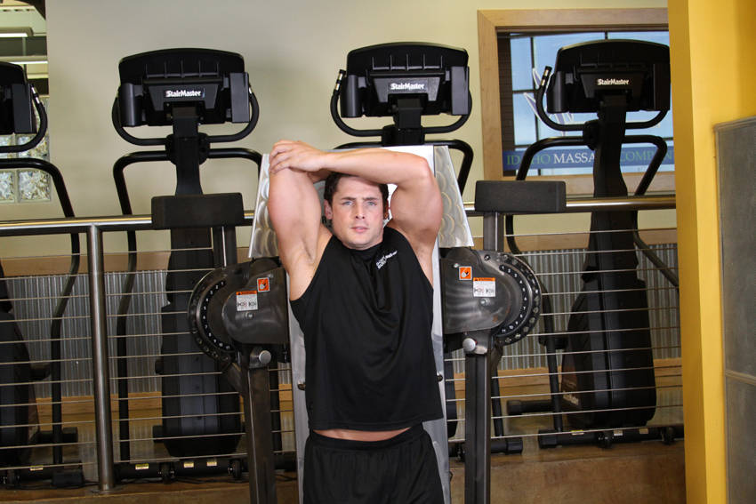 Standing Low-Pulley One-Arm Triceps Extension - Başlangıç Pozisyonu